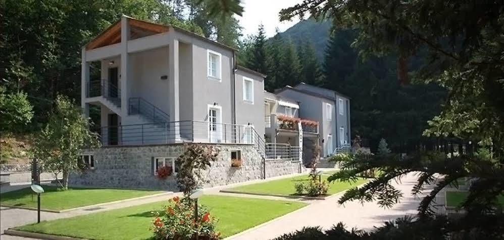Hotel Abetaia Леванто Екстериор снимка