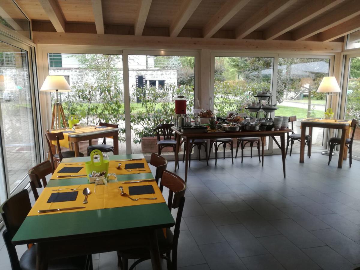 Hotel Abetaia Леванто Екстериор снимка