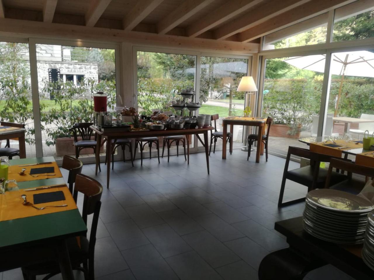 Hotel Abetaia Леванто Екстериор снимка
