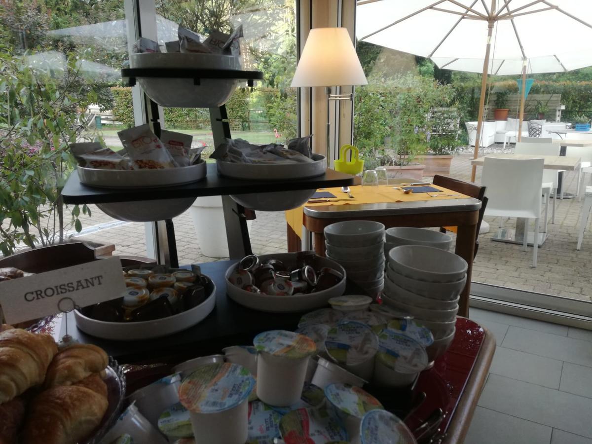 Hotel Abetaia Леванто Екстериор снимка
